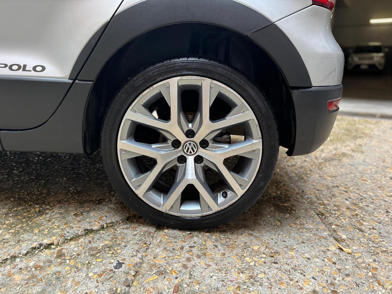 VW Polo Cross 1.4 DSG - GARANZIA INCLUSA 12 MESI