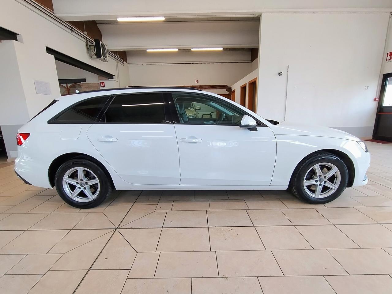 AUDI A4 Avant 35 TDI 163 CV S tronic