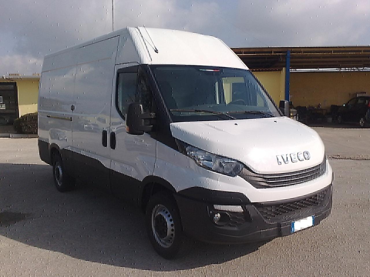 Iveco Daily 35s14 FURGONE DI SERIE CAMBIO AUTOMATICO - 2017