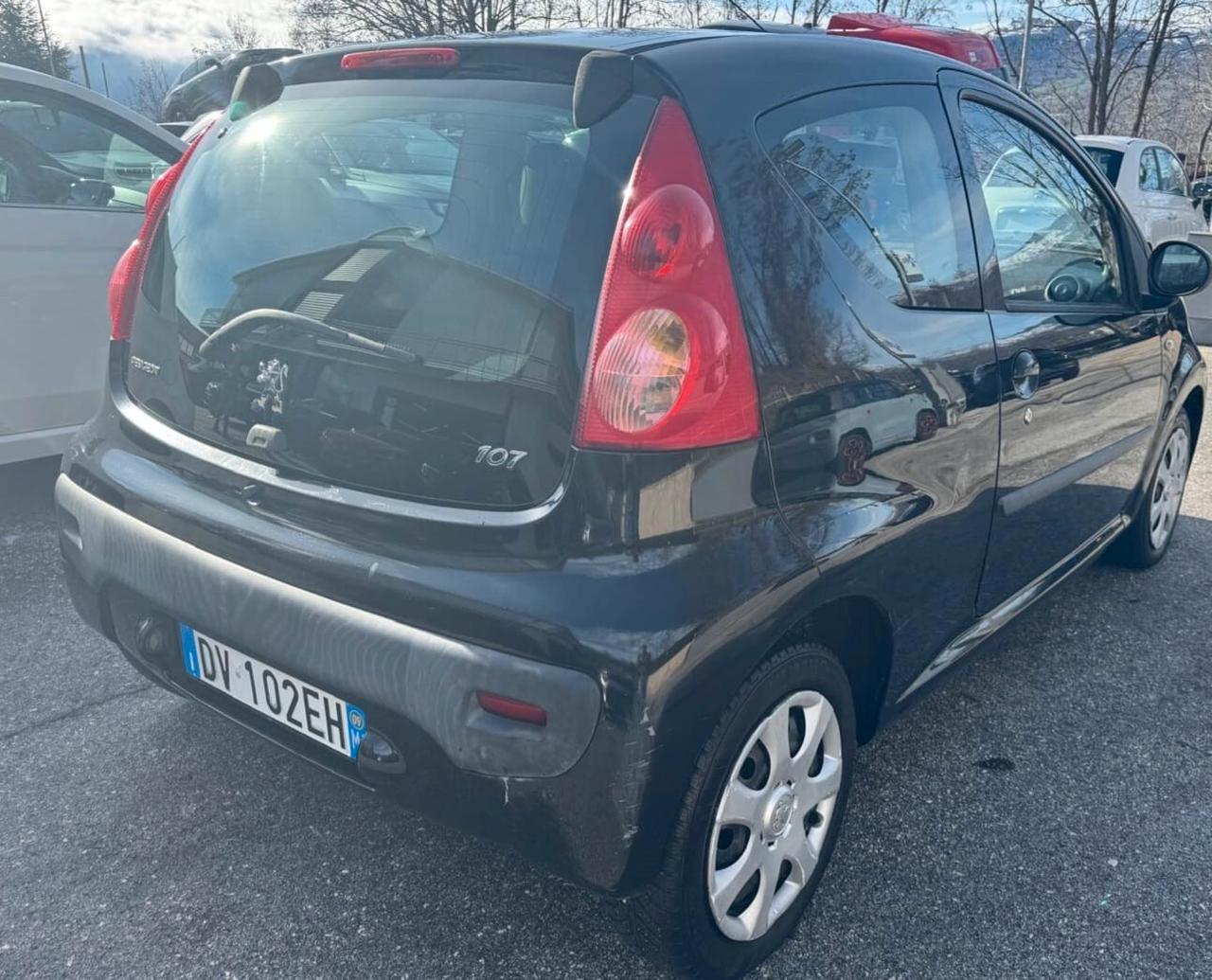 Peugeot 107 1.0 68CV 3p. Plaisir
