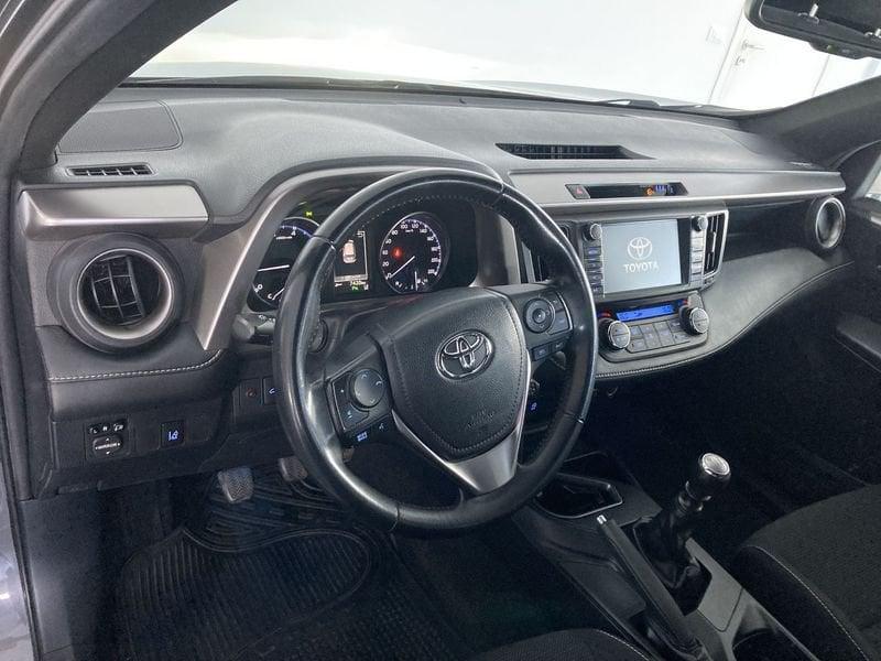 Toyota RAV4 Rav4 2.0 d-4d Lounge 2wd mt my17