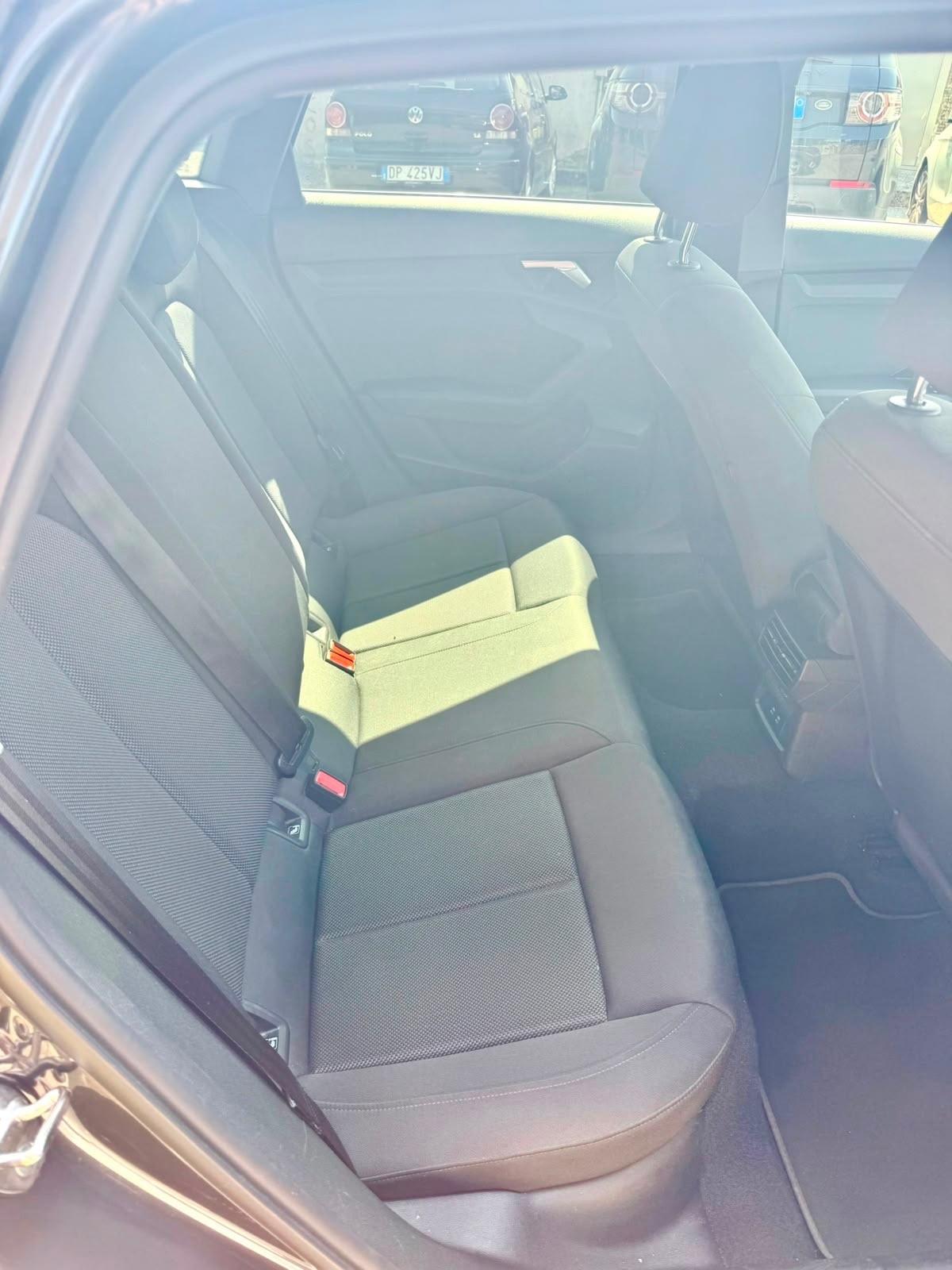 Audi A3 SPB 35 TDI Business Advanced