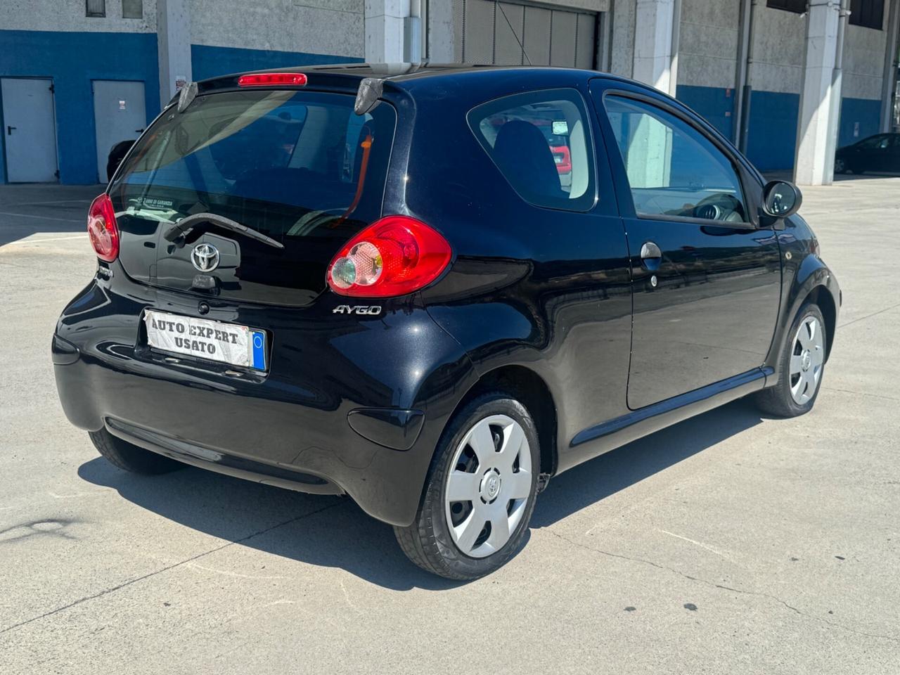 Toyota Aygo 1.0 12V VVT-i 3 porte 2011