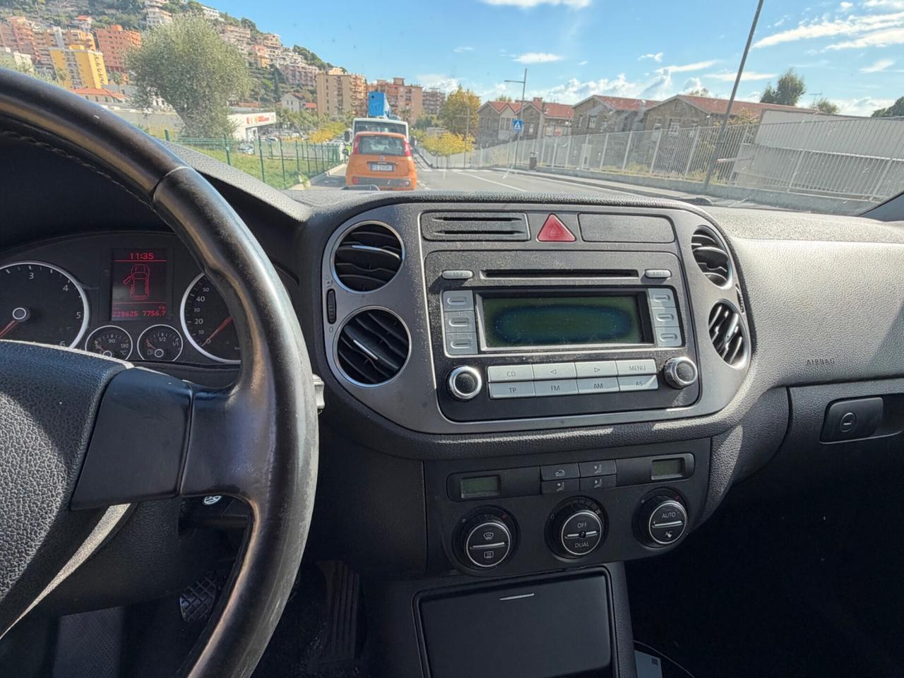 Volkswagen Tiguan 2.0 16V TDI DPF Sport & Style (18°)