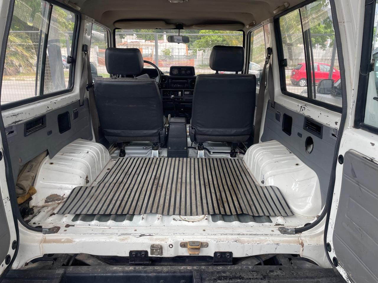 Toyota Land Cruiser II 2.4 turbodiesel SW LJ70 LX
