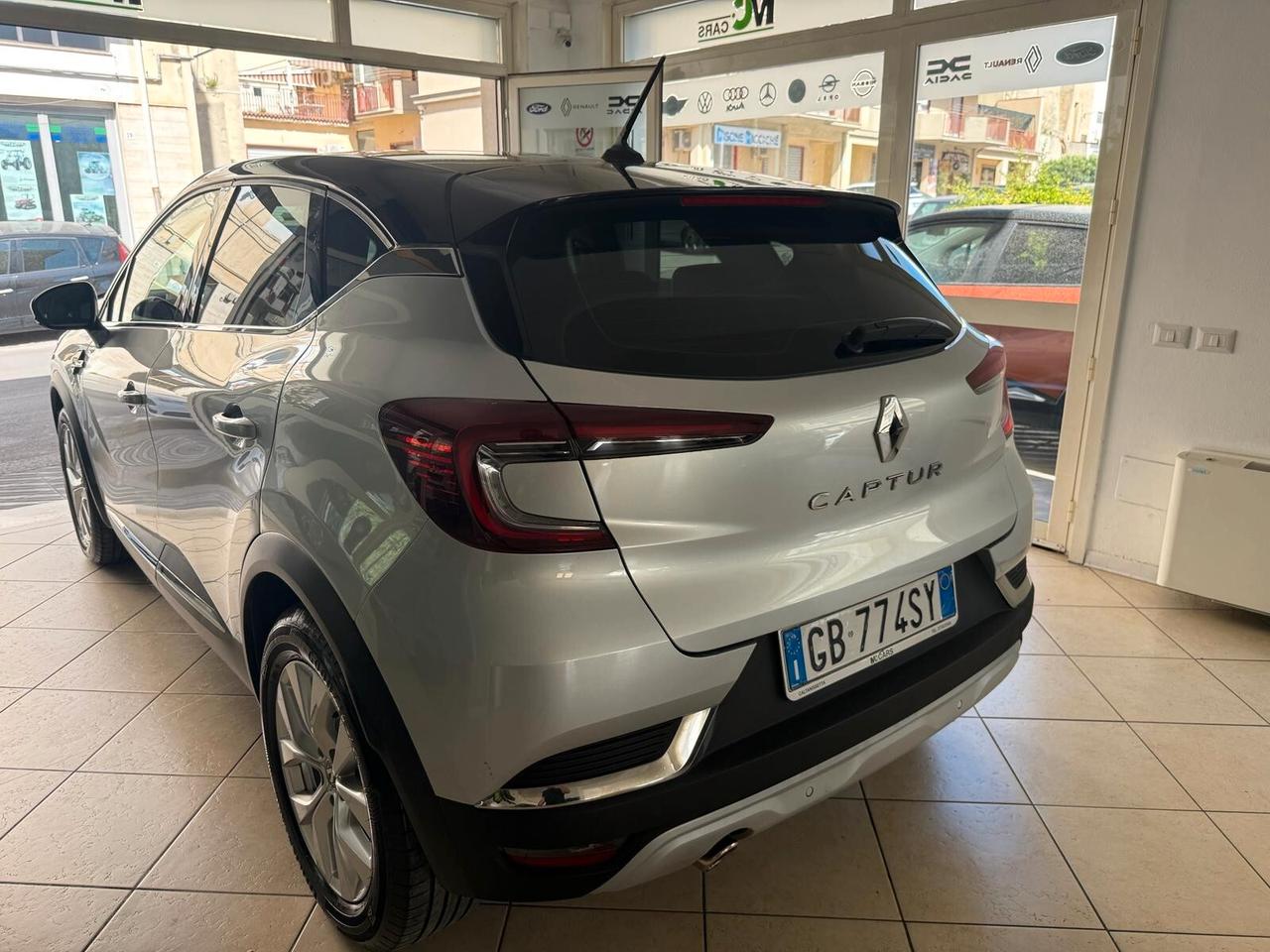 Renault Captur TCe 100 CV Intens