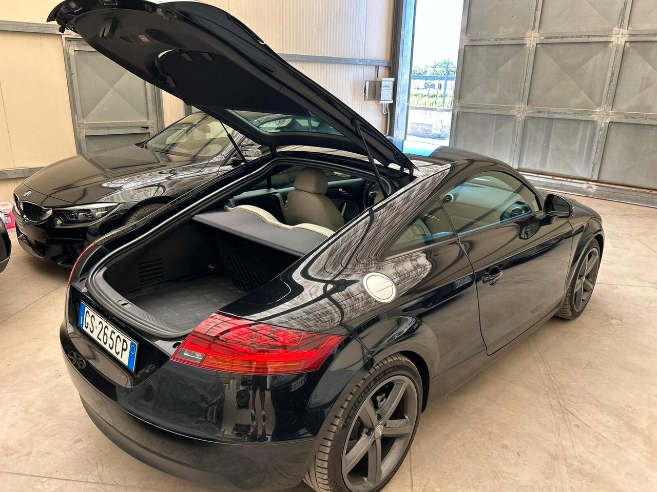Audi TT Coupé 2.0 TFSI DA VETRINA!