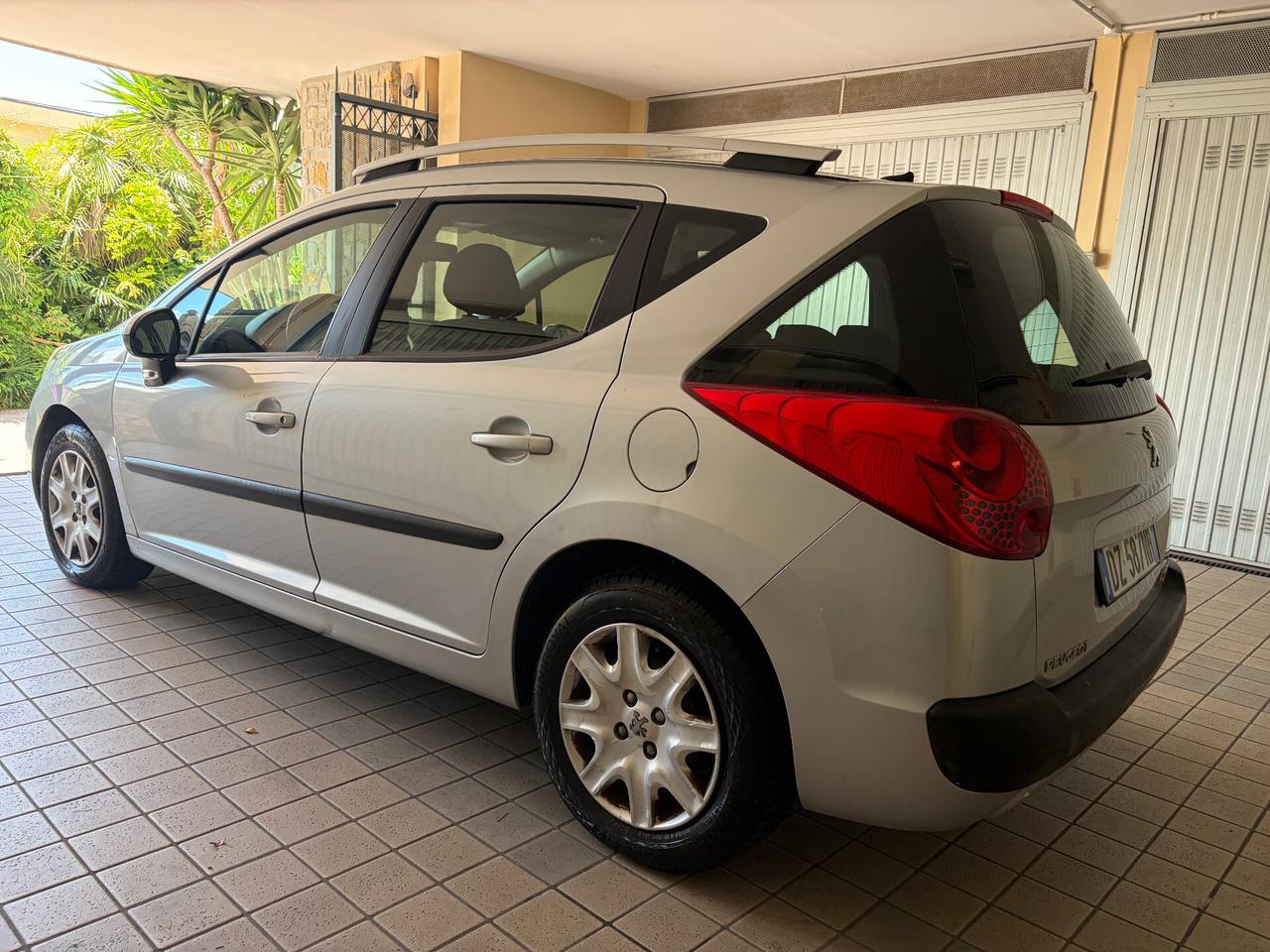 Peugeot 207 1.6 HDi 90CV SW