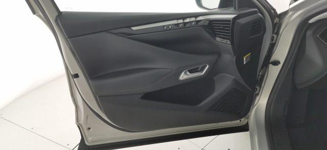 DS AUTOMOBILES DS 4 E-Tense 225 Cross Trocadero