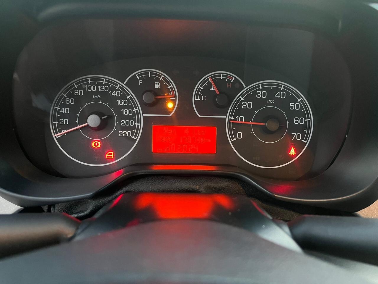 Fiat Grande Punto EasyPower Unipro 2013