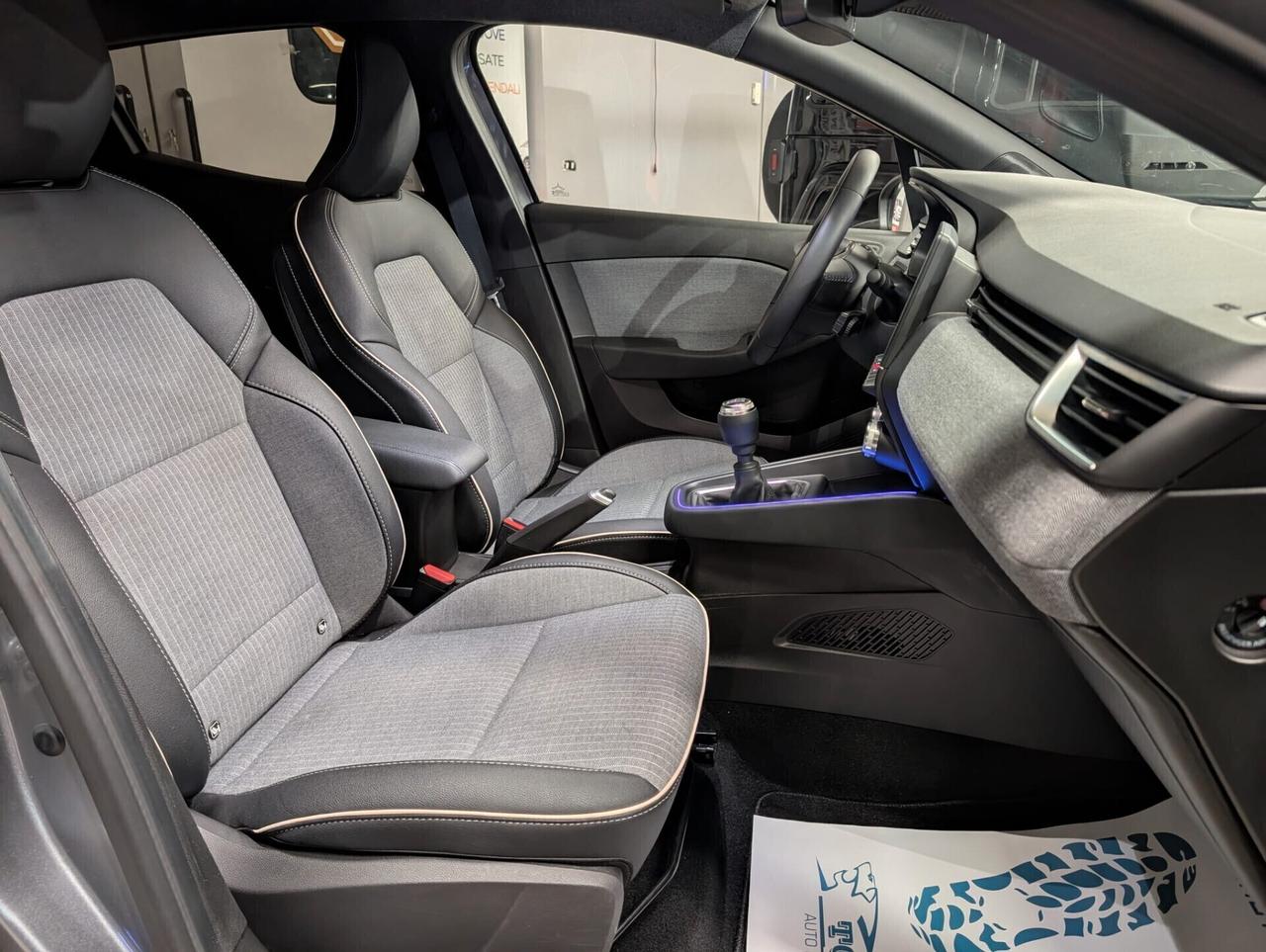 Renault Clio TCe 90 CV 5 porte TECNO FINANZIABILE