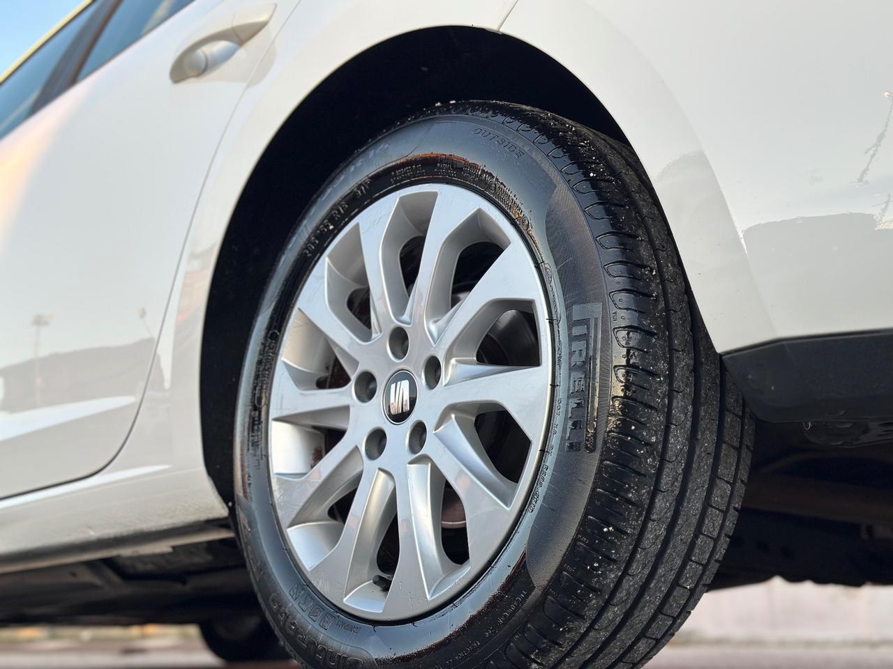 Seat Leon 2015 1.6 TDI 105 CV AUT. Business XFETTA