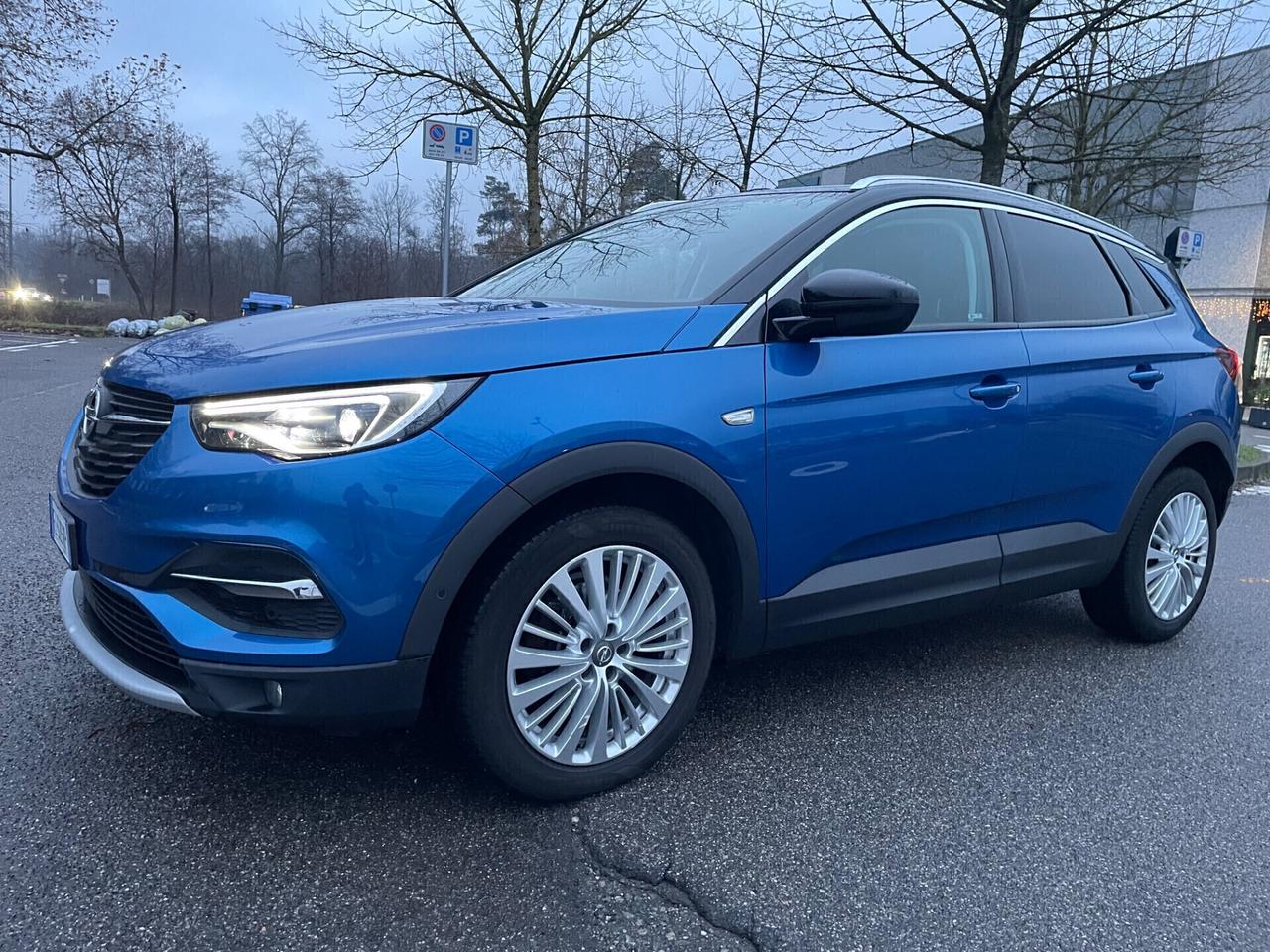Opel Grandland X 1.6 diesel Ecotec*Automatik*Navi*Neopatnetati*