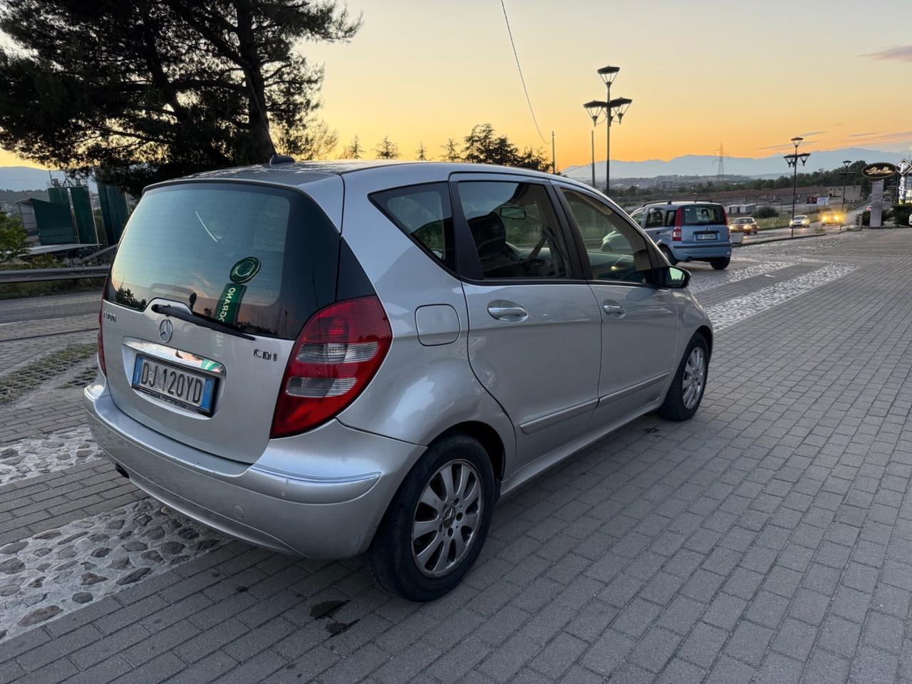 Mercedes-benz A 180 automatica