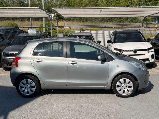 TOYOTA Yaris 1.0 5 porte