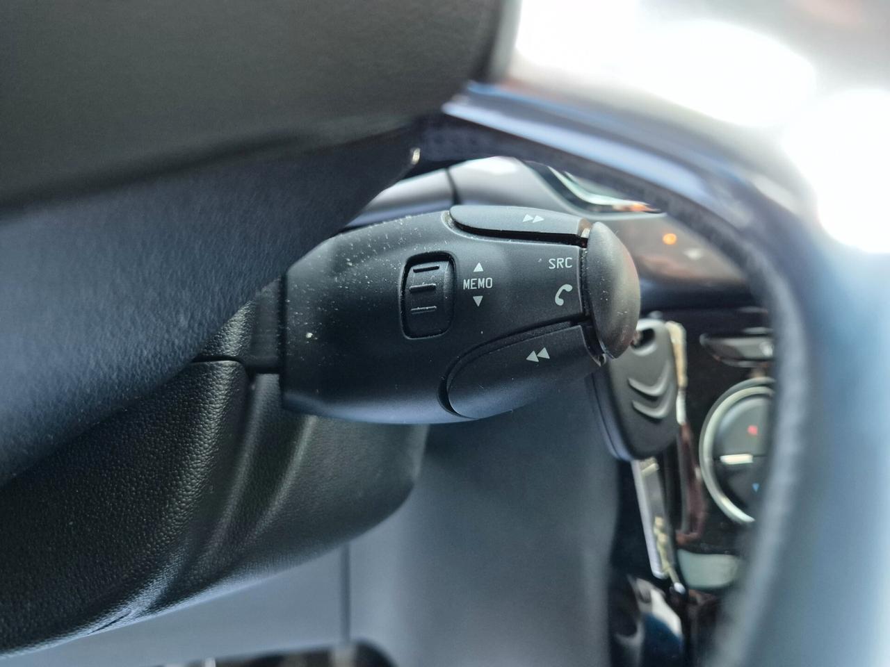 Citroen C3 PureTech 68 Exclusive 1.0 Benz UNIPRO