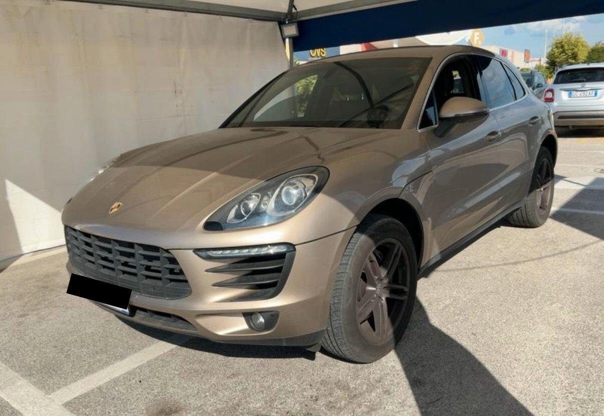 Porsche Macan S