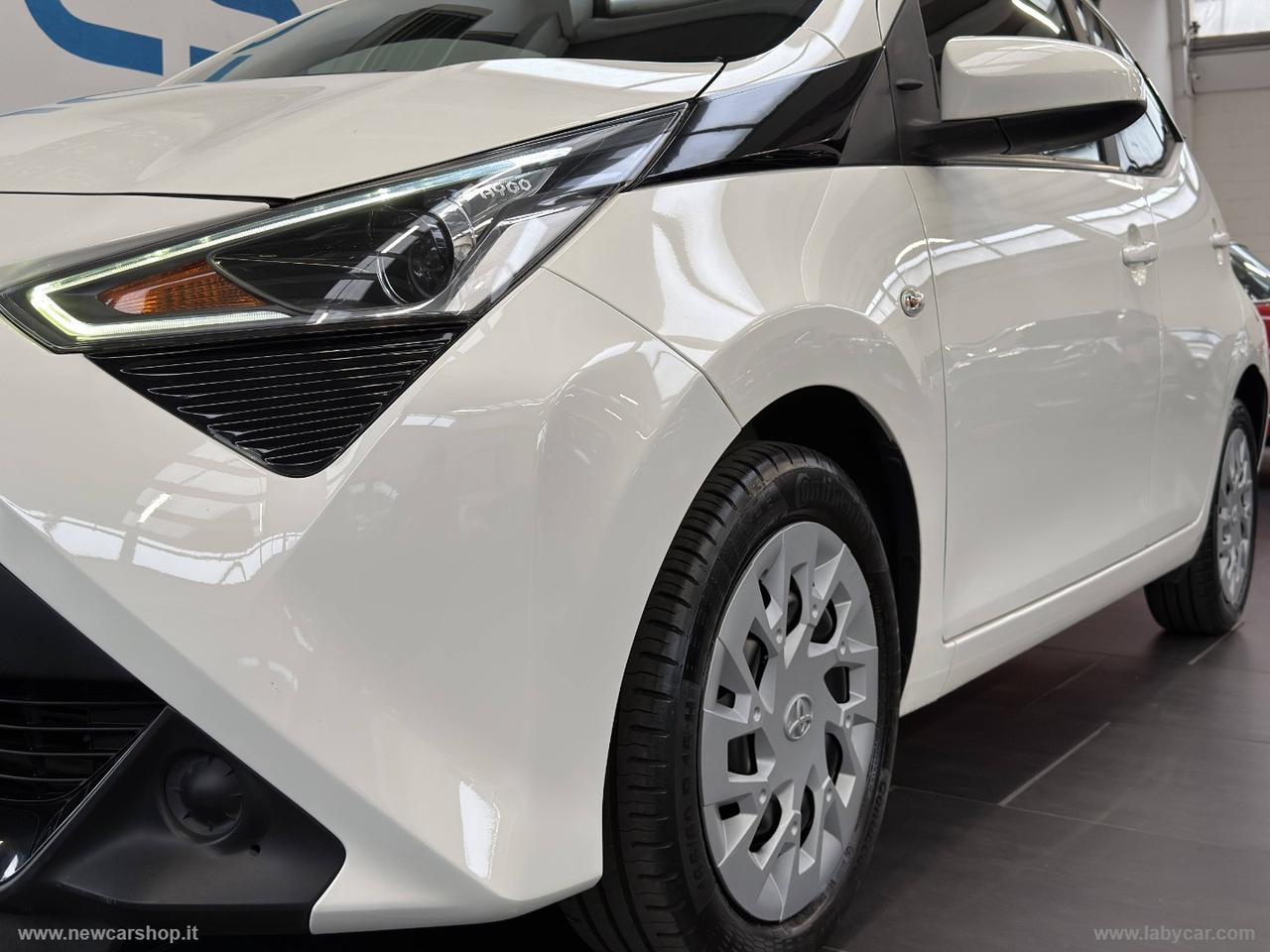 TOYOTA Aygo 1.0 VVT-i 72 CV 5p. x-play NEOPATENTATI