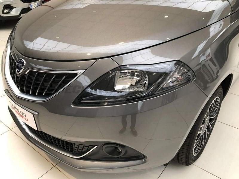 Lancia Ypsilon My24 402 Platino 1.0