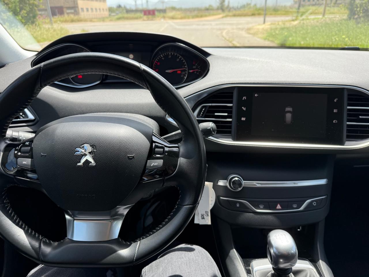 Peugeot 308 BlueHDi 130 S&S Business