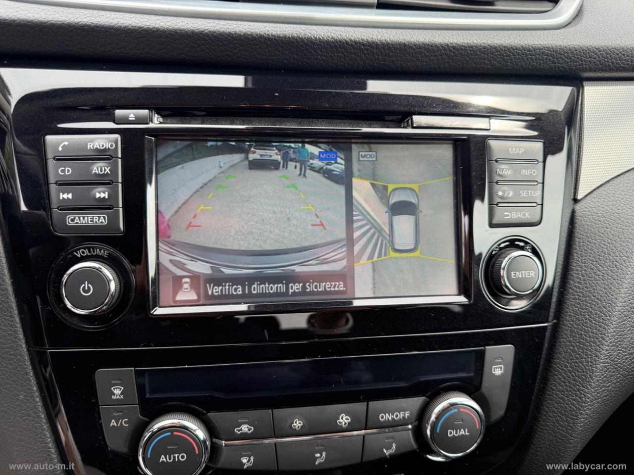 NISSAN Qashqai 1.5 dCi N-Connecta