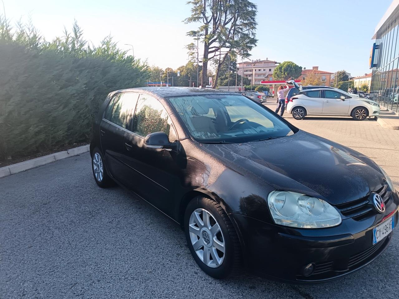 Volkswagen Golf 1.6 16V FSI 5p. Sportline ok neo patente