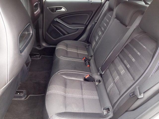 MERCEDES-BENZ A 180 d Sport- NIGHT PACK