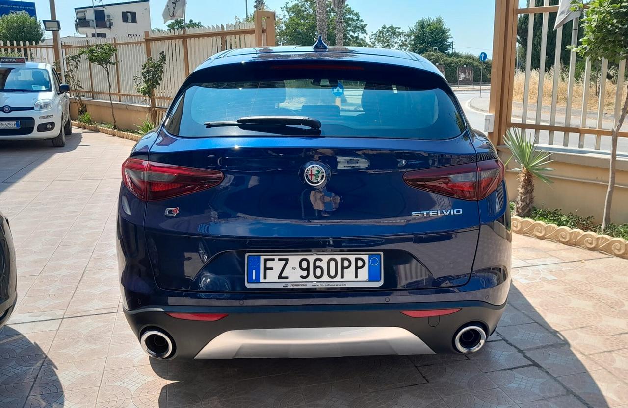 Alfa Romeo Stelvio 2.2 Turbodiesel 190 CV AT8 Q4 Super