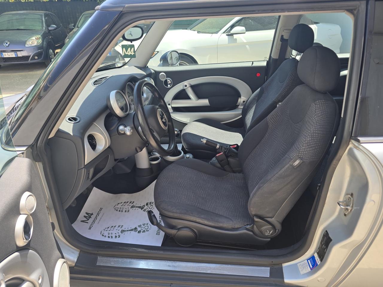Mini 1.6 16V Cooper R50