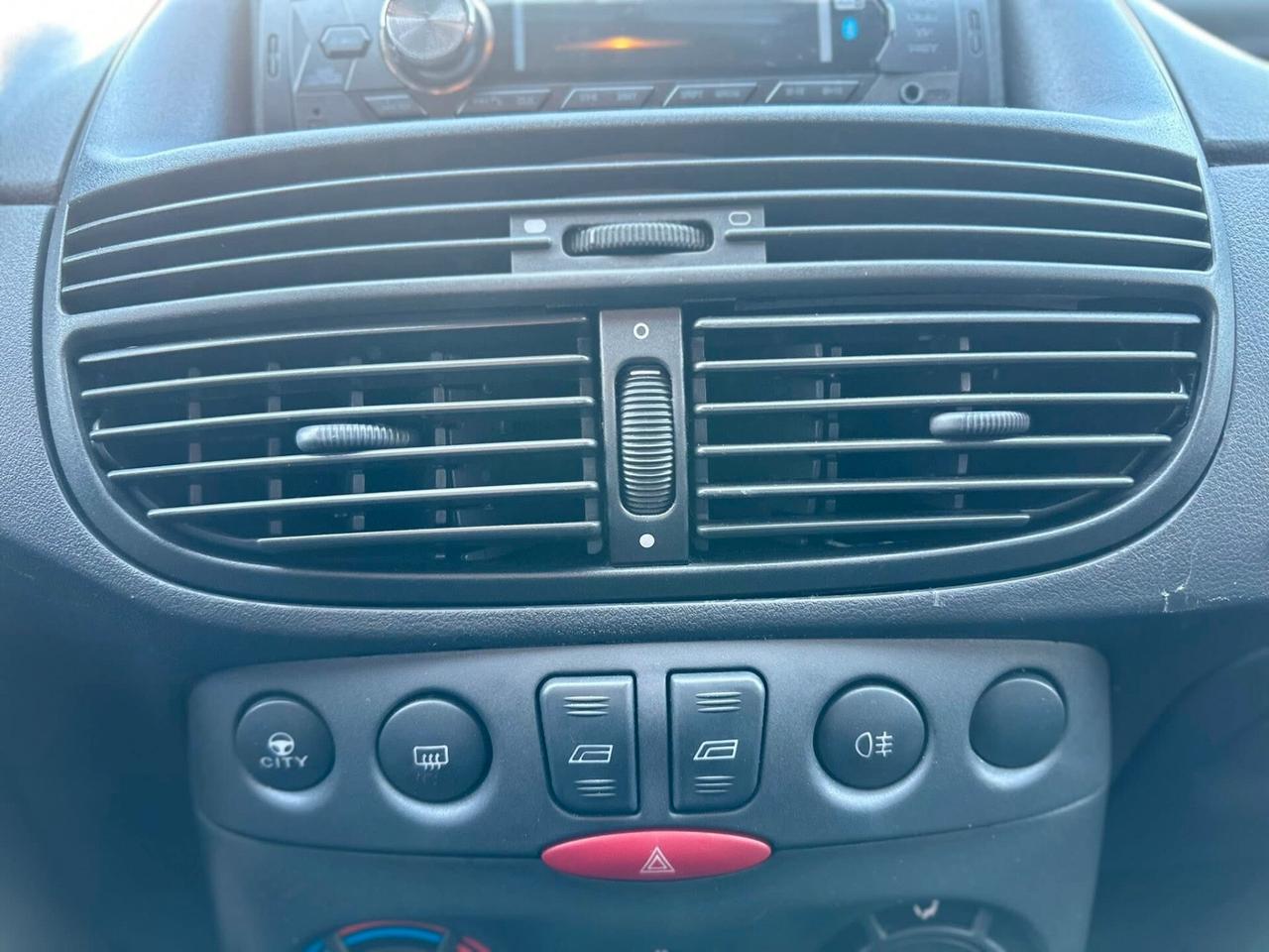 Fiat Punto Classic 1.2 5 porte Active NEOPATENTATI