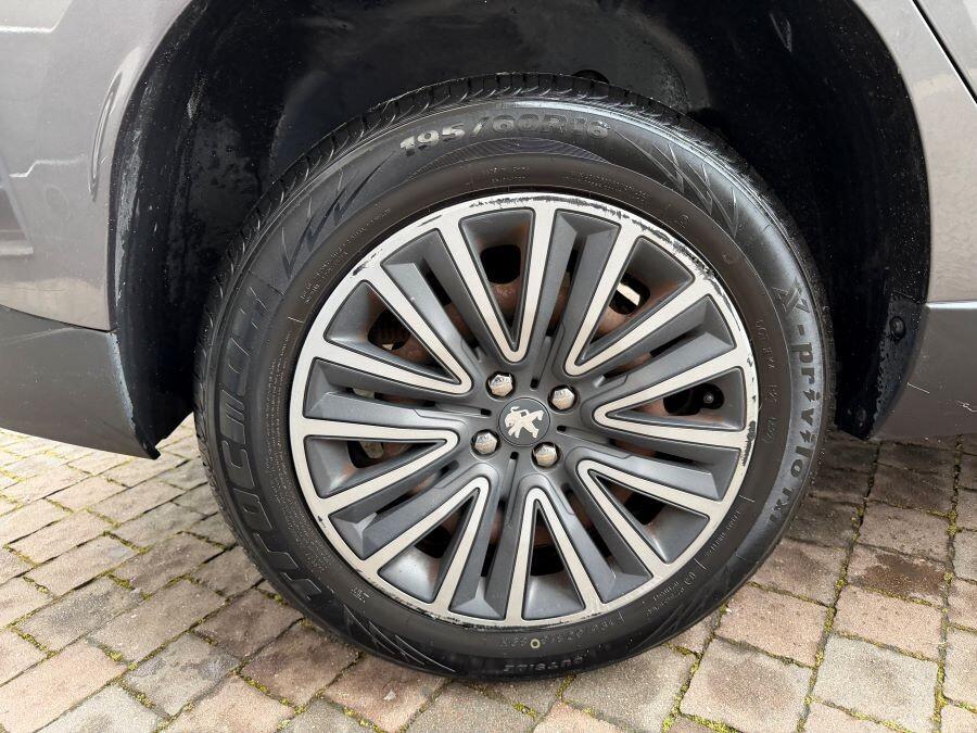 Peugeot 2008 1.6 hdi 92cv active certificat italia