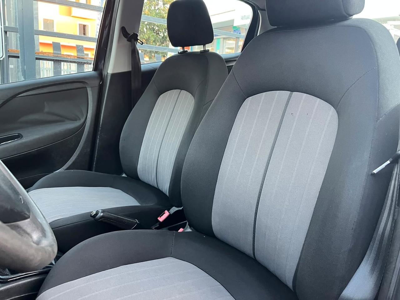 Fiat Punto 1.4 8V 5 porte Easypower Street