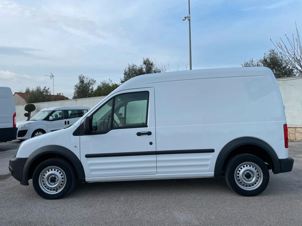 FORD TRANSIT CONNECT 230L 1.8 TDCi/90CV PL-TA