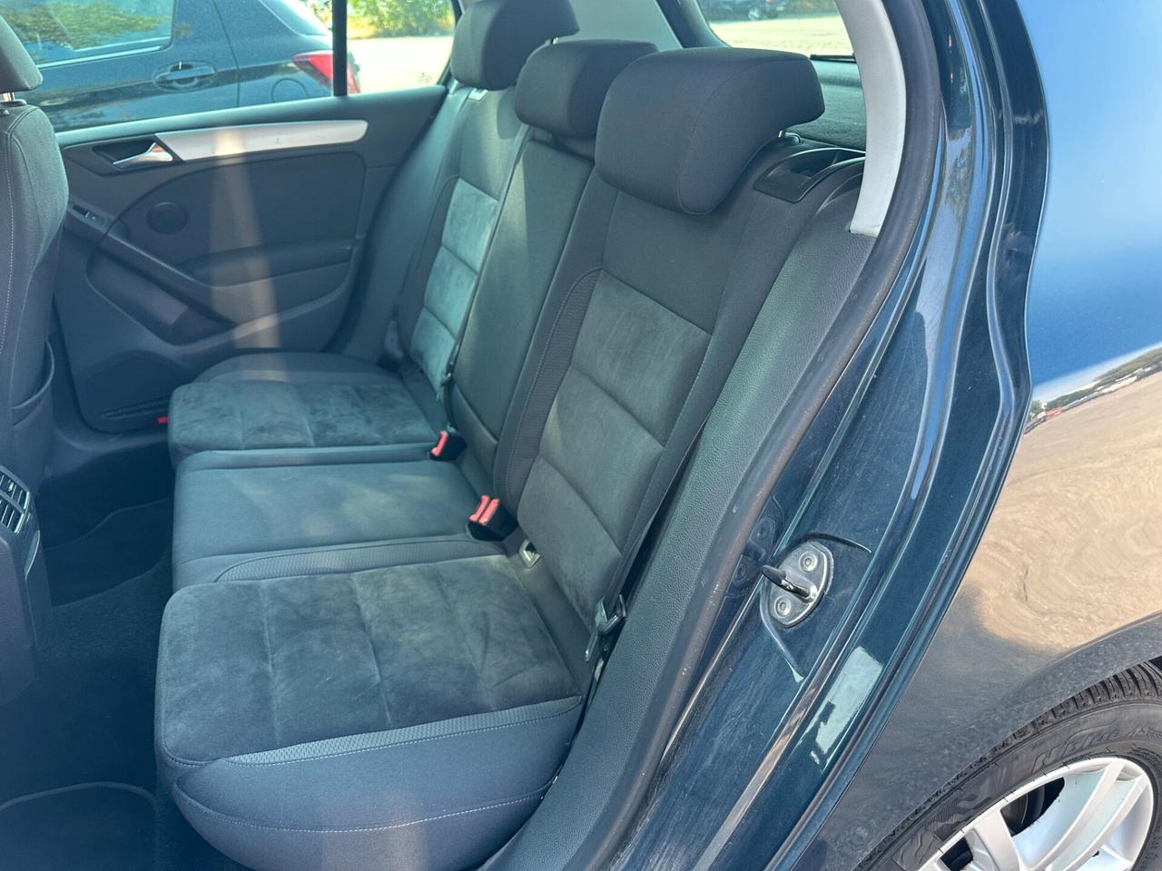 Volkswagen Golf 1.6 TDI DPF DSG 5p. Highline