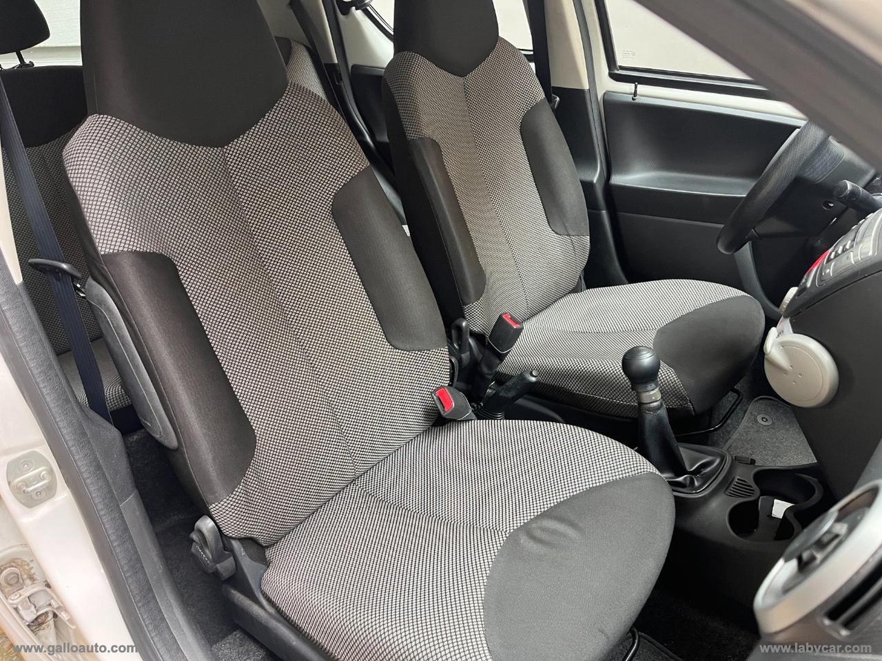 TOYOTA Aygo 1.0 12V VVT-i 5p. Cool Soda Conn.