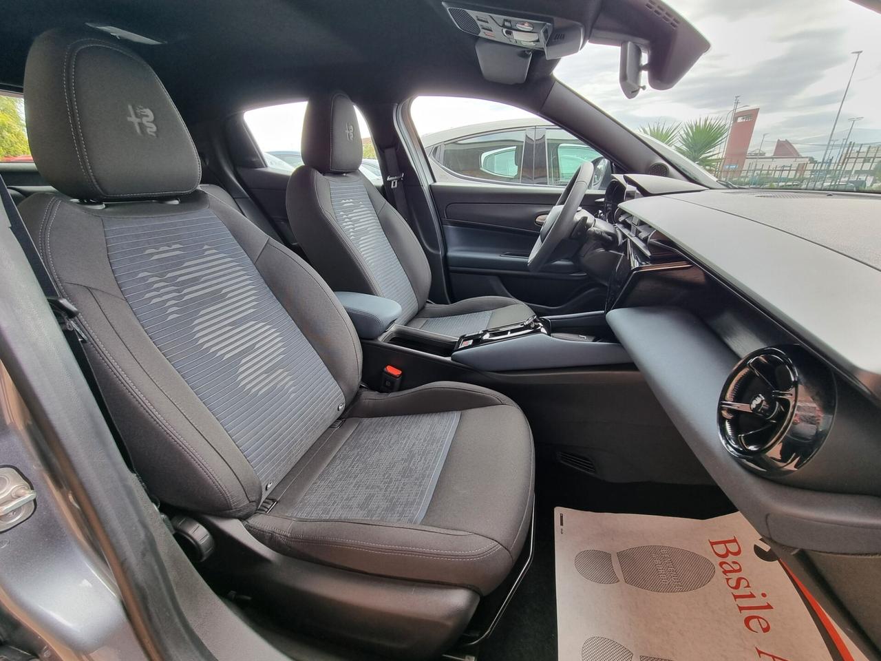 Alfa Romeo Junior 1.2 145 CV Hybrid eDCT6 Q4