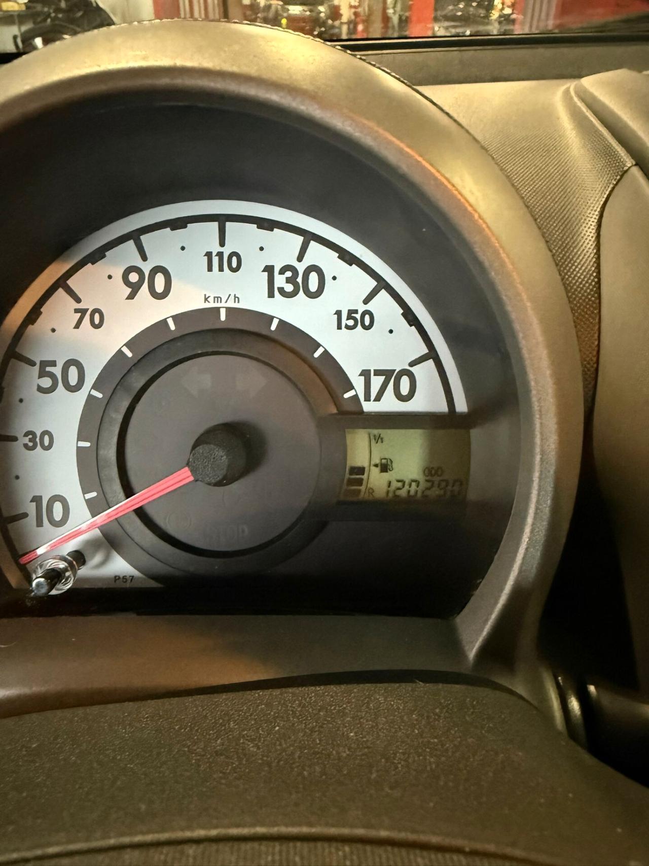 Peugeot 107 1.0 68CV 5p. Sweet Years