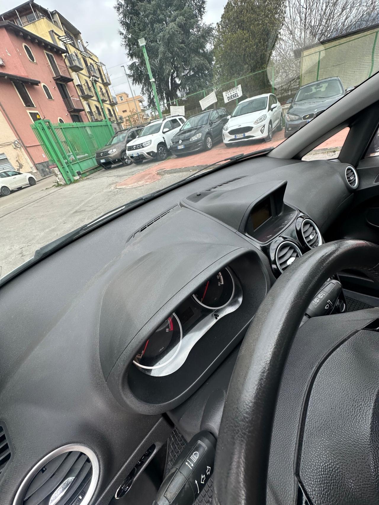 Opel Corsa 1.2 85CV 5 porte GPL-TECH Edition