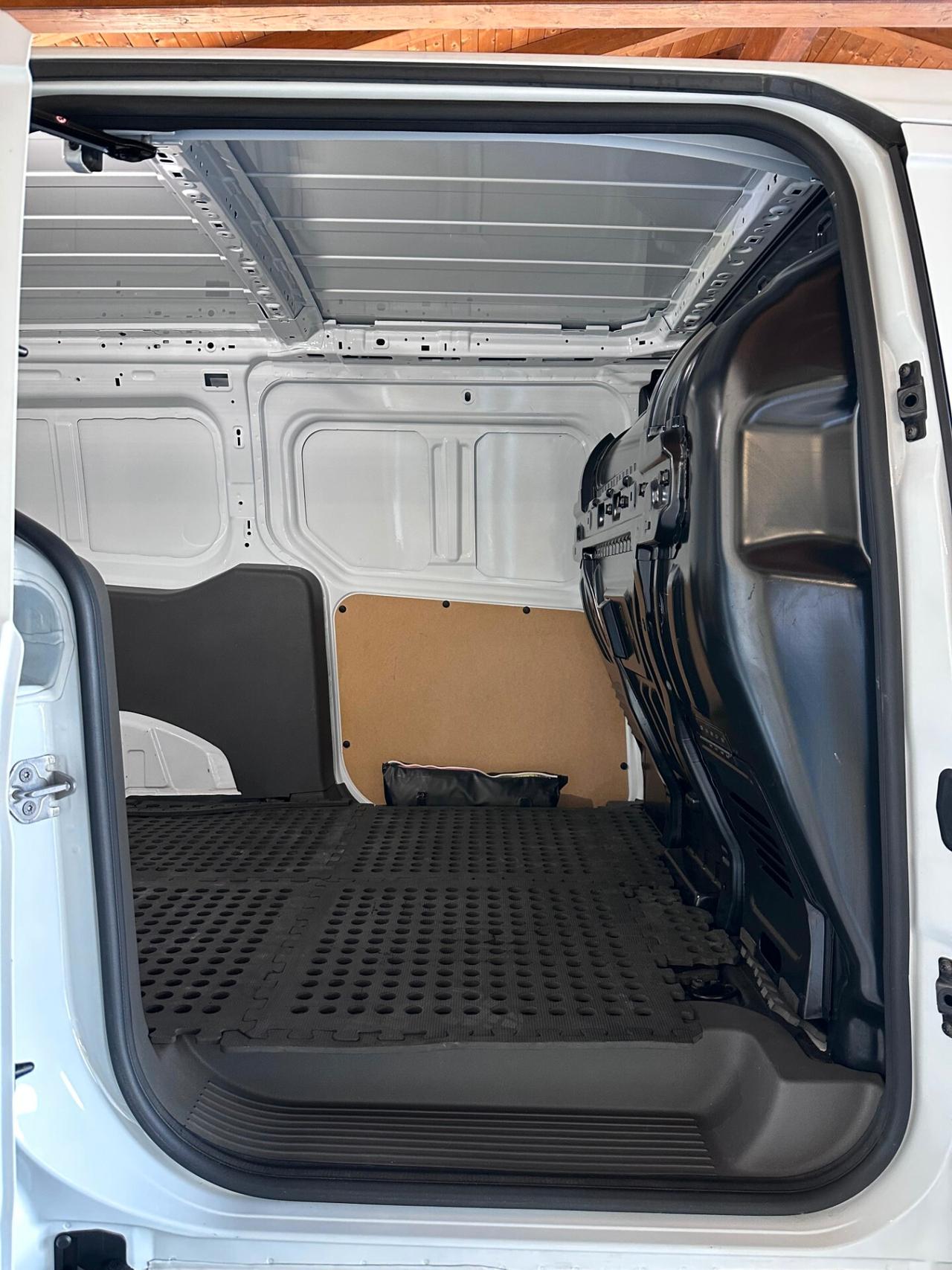 Ford Transit Connect 210 1.5 TDCi 100CV PL Furgone Trend 3Posti