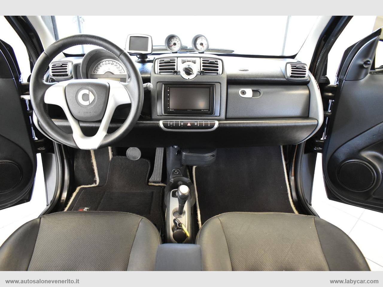 SMART fortwo 1000 62 kW coupé passion