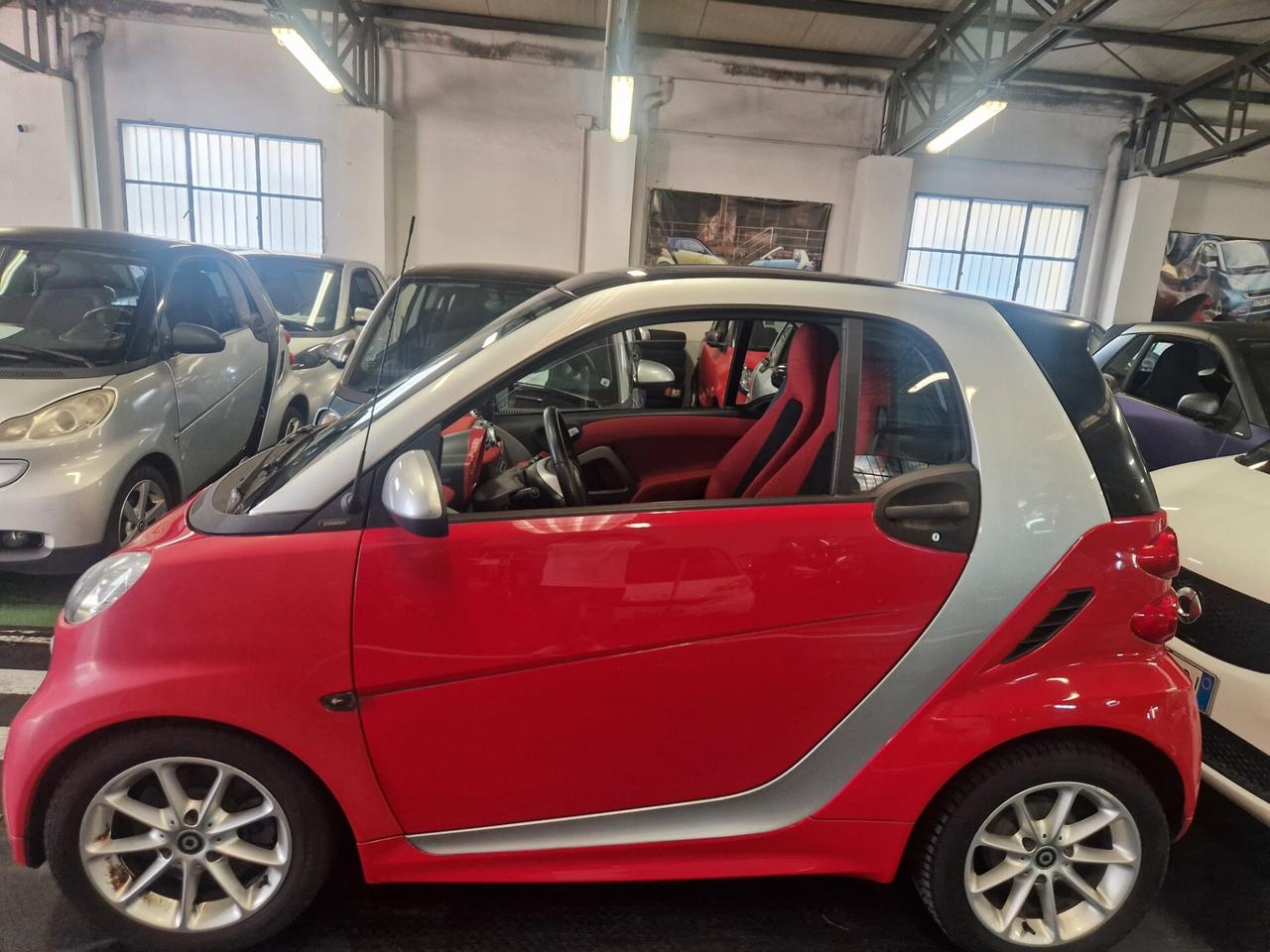 Passion red solo 36000km full garanzia
