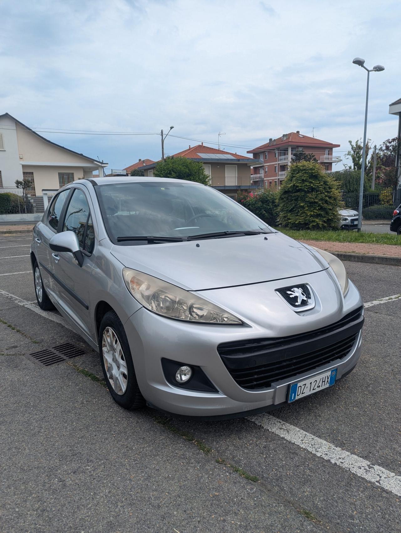 Peugeot 207 1.4 neopatentati