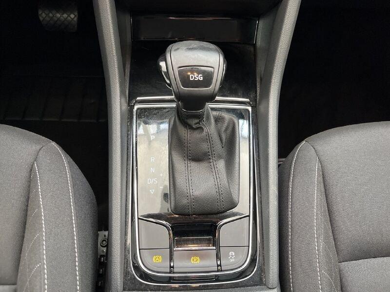 Skoda Karoq 2022 1.5 tsi Ambition dsg