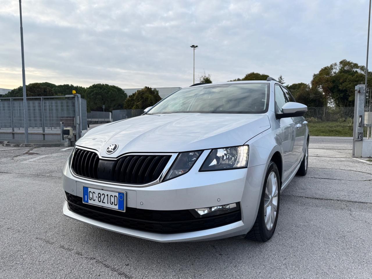 SKODA OCTAVIA 1.5 DSG Style G-Tec Metano - Navi