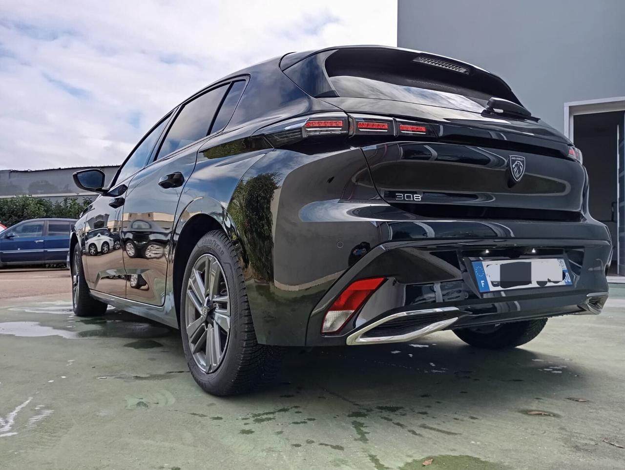 Peugeot 308 Hybrid 136 e-DCS6 Allure