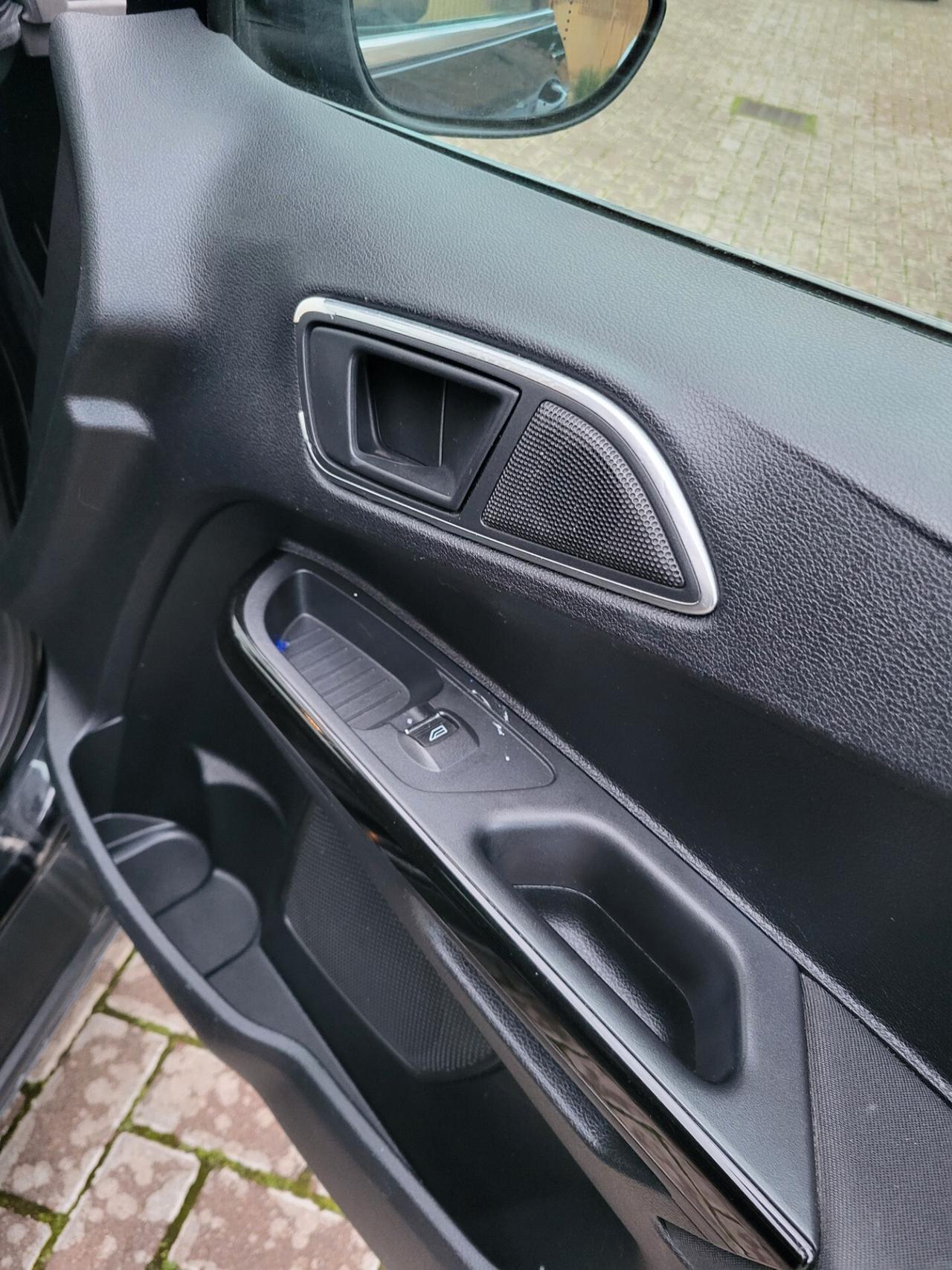 Ford B-Max 1.4 90 CV GPL Titanium