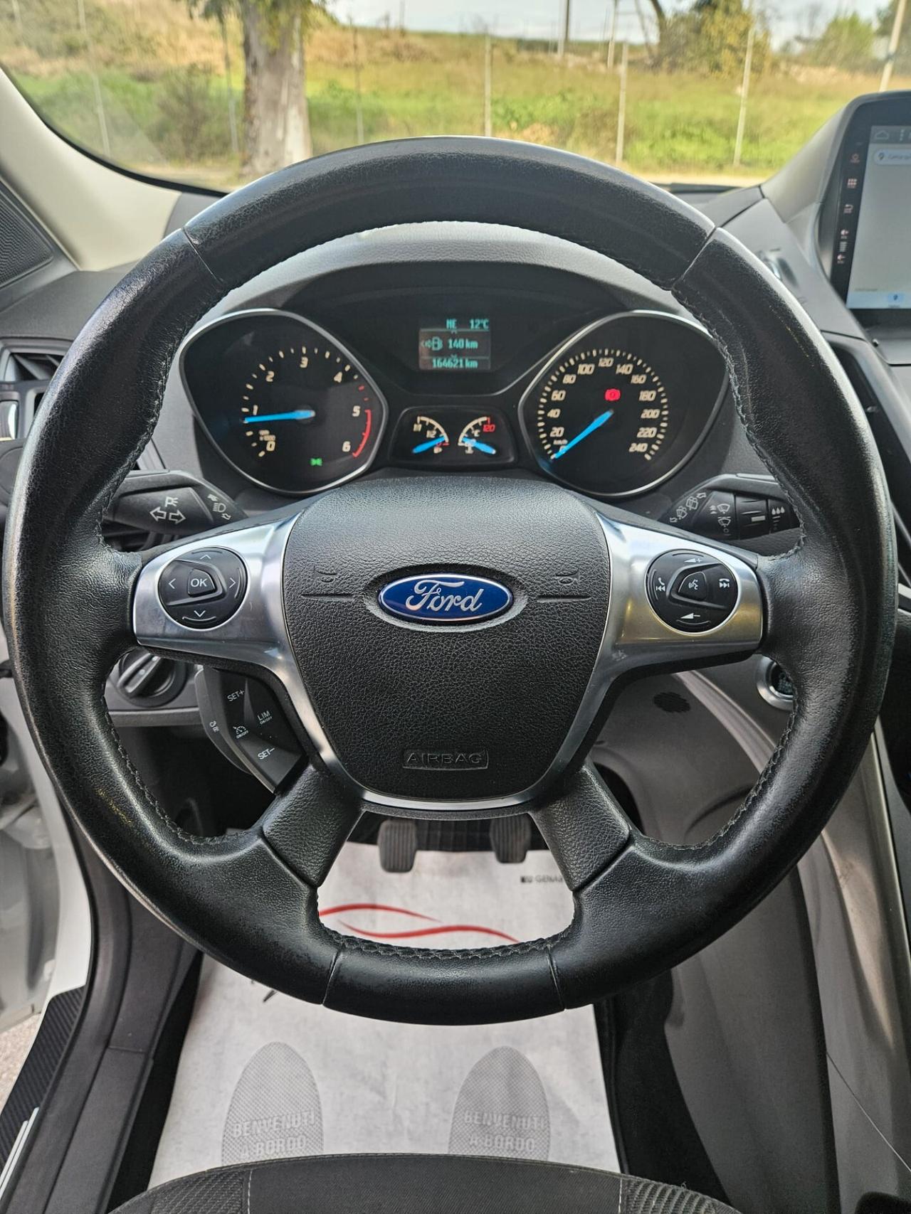 Ford Kuga 2WD 2.0 88kw 120cv FULL