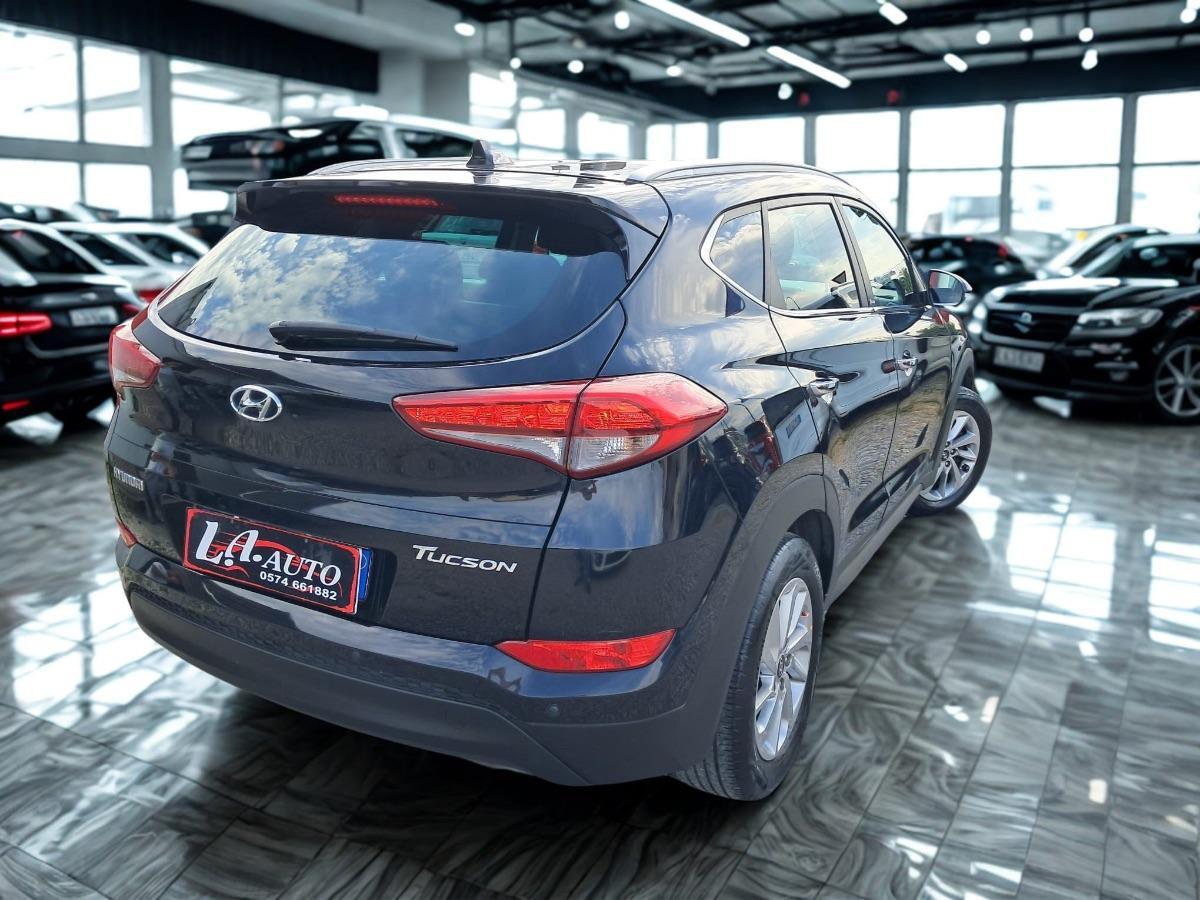 HYUNDAI - Tucson 1.7 crdi Comfort Plus Pack 2wd 115cv