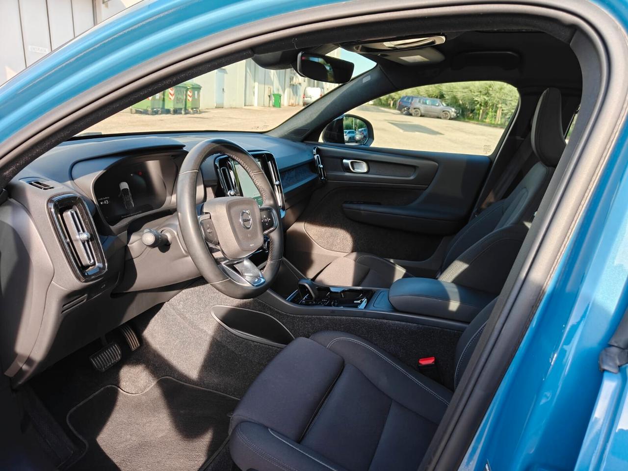 Volvo C40 Recharge Twin Motor AWD Plus