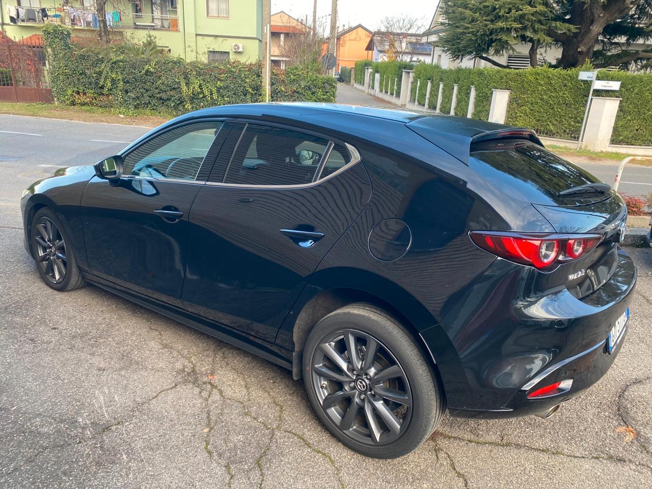 Mazda 3 Mazda3 2.0L e-Skyactiv-X M Hybrid 4p. Exclusive